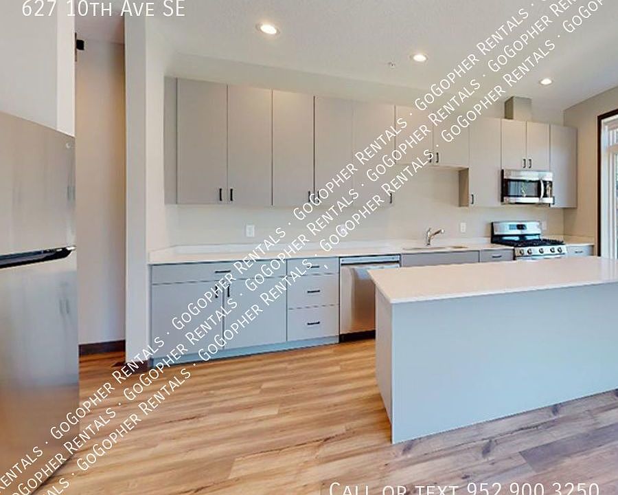 1st image of 627 10th Ave SE