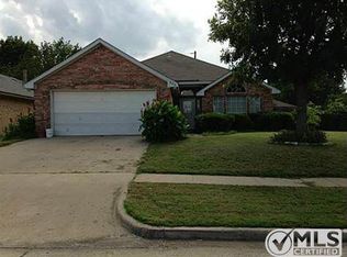 600 Perry Ct, Cedar Hill, TX 75104