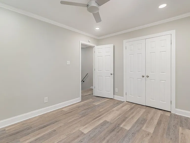 300 Holly Cir — Photo 12