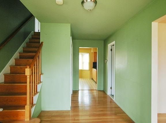 2nd image of 20 S Pinelake Dr