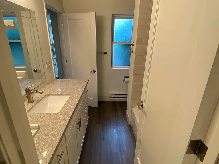 10512 NE 32nd Pl #F104 — Photo 10