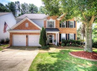 6070 Foxberry Ln, Roswell, GA 30075