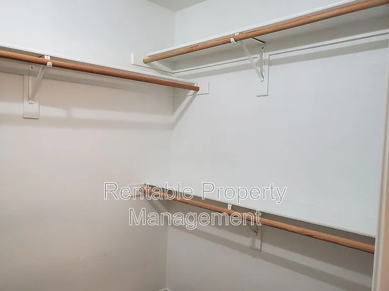 1000 Eden St — Photo 14