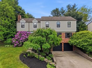 911 Summit Dr, Wexford, PA 15090