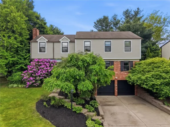 911 Summit Dr, Wexford, PA 15090