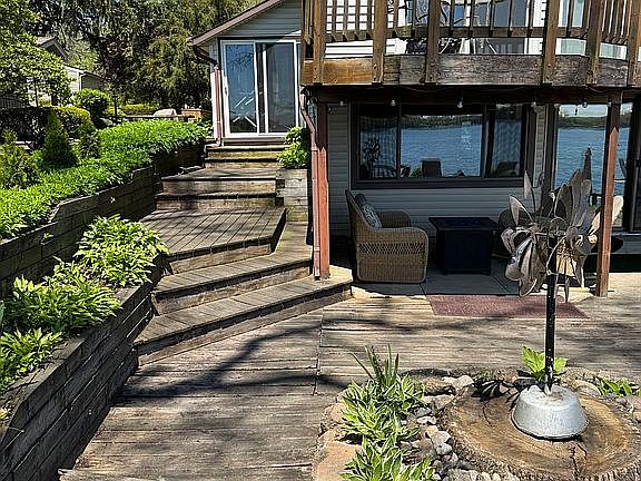 4th image of 10179 Woodlawn Dr