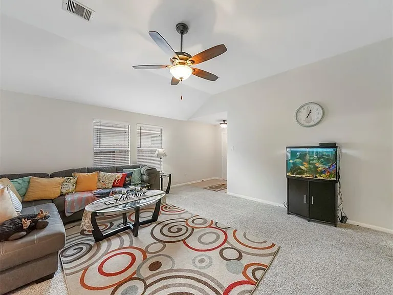 6619 Wellington Meadows Dr — Photo 6
