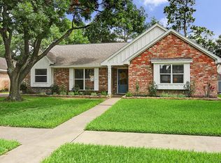 1011 Richelieu Ln, Houston, TX 77018