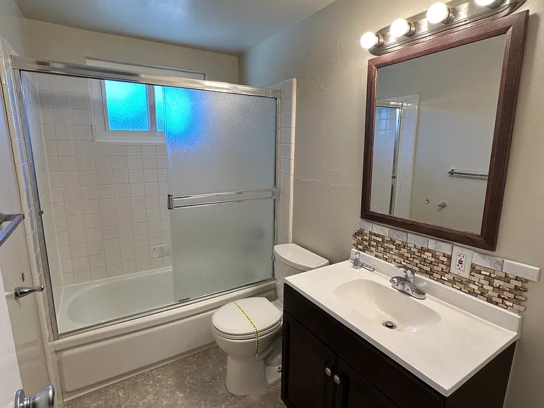 796 Lakehaven Dr — Photo 12