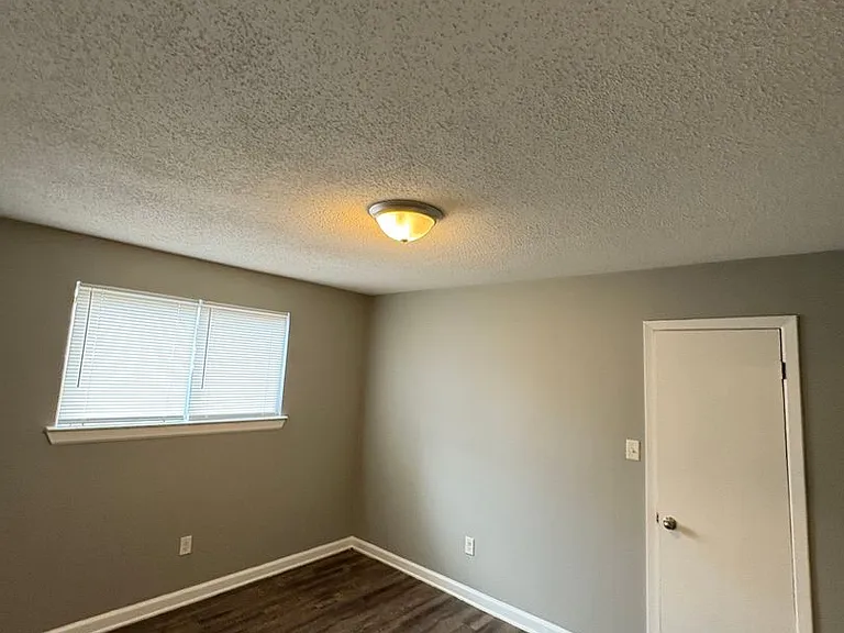 1397 N Graham St — Photo 3