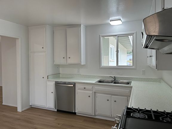 3rd image of 5160 San Lorenzo Dr