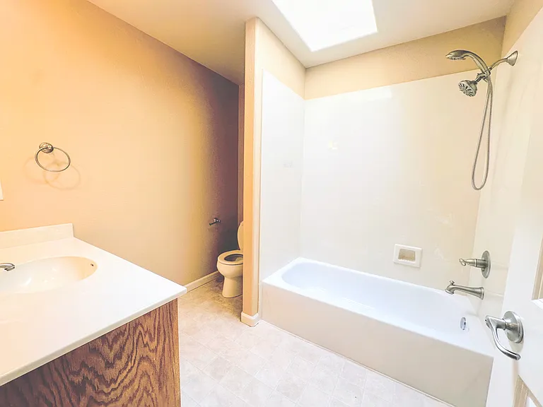 732 Normal Ave — Photo 14