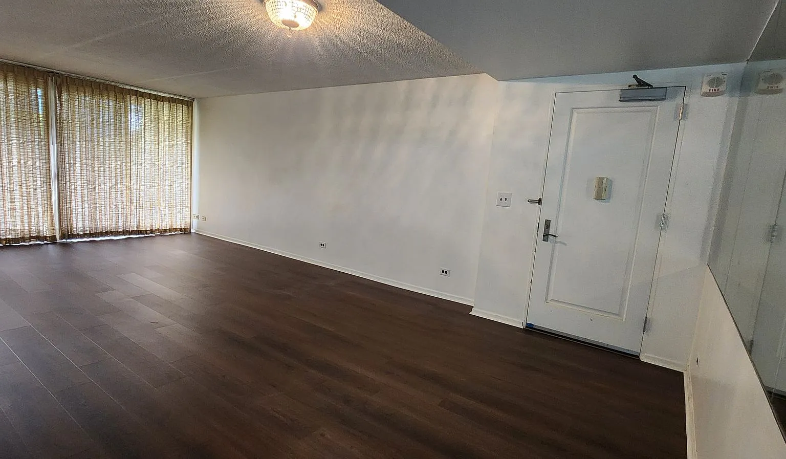 Convenient Ala Moana Rental — Photo 4