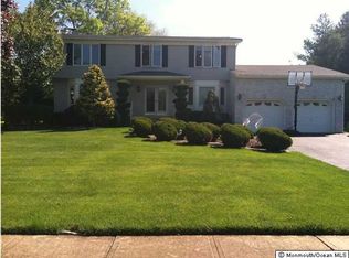 12 Princeton Dr, Manalapan, NJ 07726