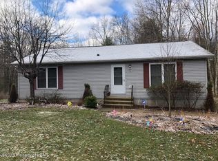 31 Sholtis Rd, Dallas, PA 18612