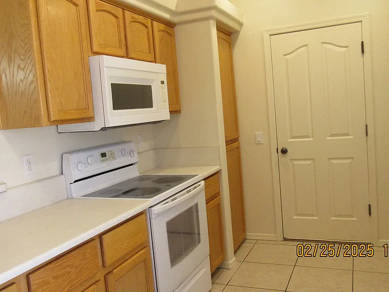 2759 Palisades Dr — Photo 8