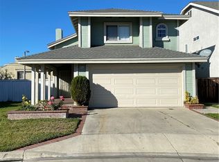 308 Amy Cmn, Santa Ana, CA 92703