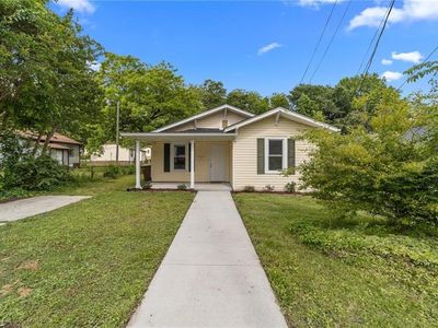 907 Gregory St, Greensboro, NC, 27403