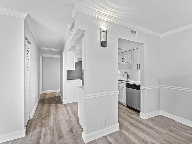 1866 Fairview Villas Dr #3 — Photo 11
