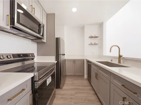 802 Coriander Dr Unit B, Torrance, CA 90502