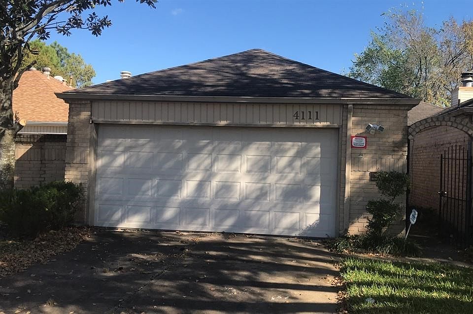 1st image of 4111 Knoll Glen Dr