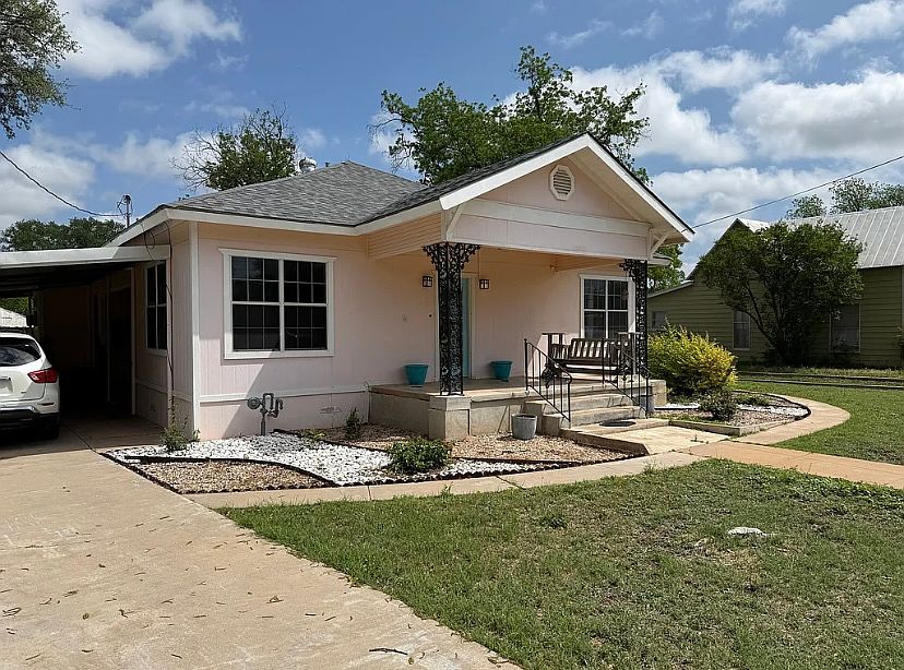 1st image of 301 E Sandstone St