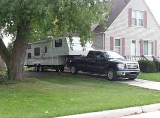 812 Harbor Ave, Monroe, MI 48162