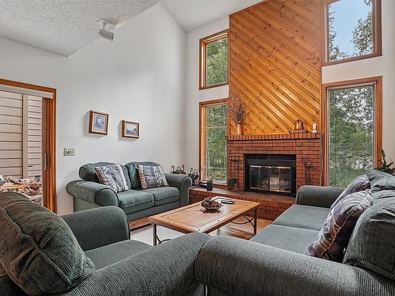 5th image of 216 Creekside Drive UNIT 1
