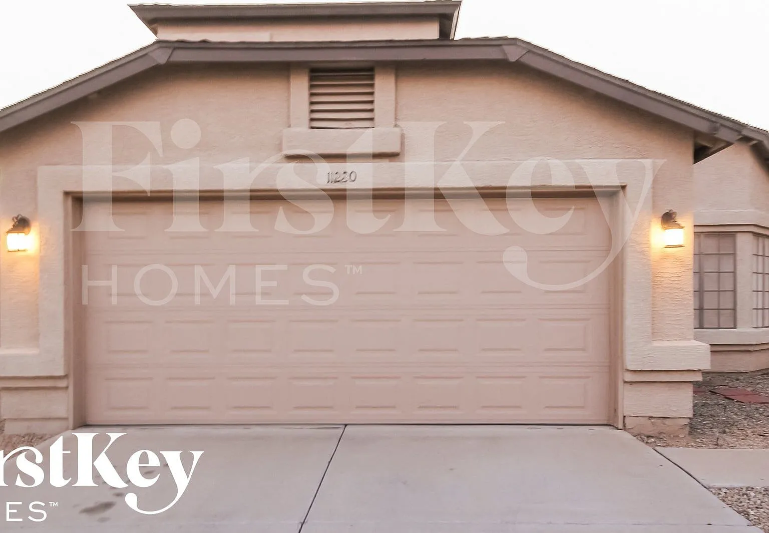 3 bed, 2.5 bath, 1910 sqft, $2,545 — Photo 2