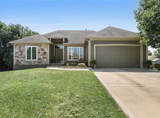 12305 Astor Ct, Peculiar, MO 64078