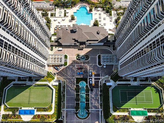 3rd image of 4779 Collins Ave APT 2708