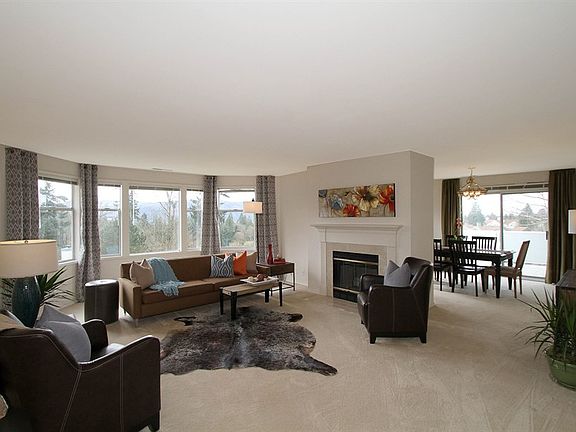 3rd image of 22557 SE 42nd Ct