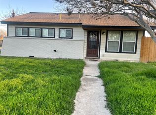 202 Las Palmas Dr, San Antonio, TX 78237