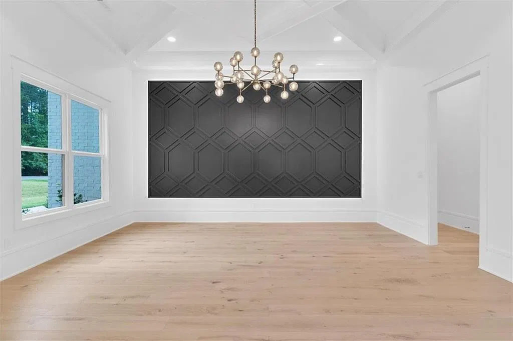5 bed, 5.5 bath, 5110 sqft, $9,500 — Photo 4
