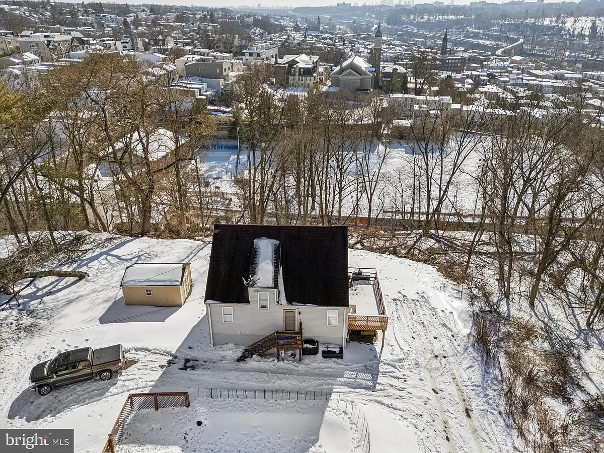 Building Photo - 207 Delmar St #2