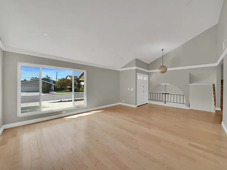 6781 Glen Dr — Photo 8