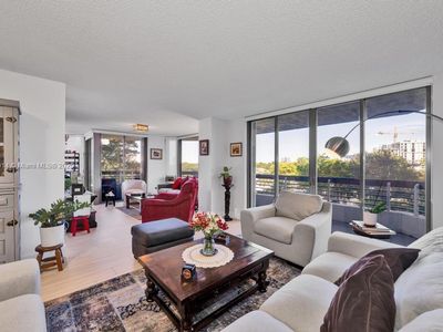 3530 Mystic Pointe Dr APT 406, Aventura, FL, 33180