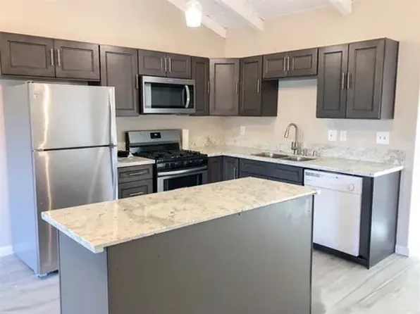 1047 Sycamore Ave #A, Vista, CA 92081