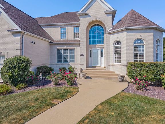 4th image of 21 Lavender Ln