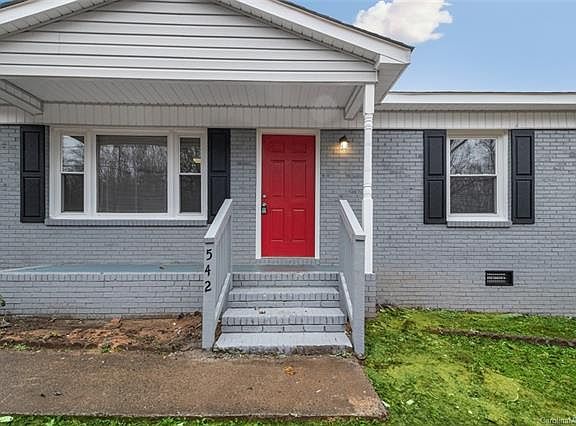 4th image of 542 Belfast Dr