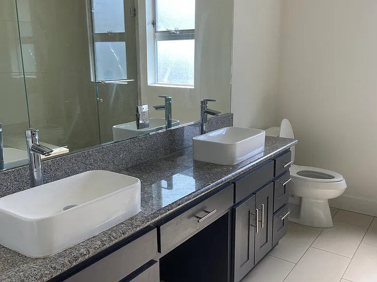 13712 Valleyheart Dr — Photo 14