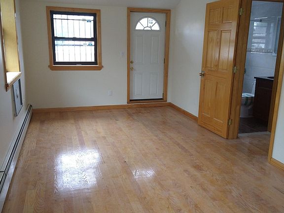 5th image of 8107 91st Ave #1