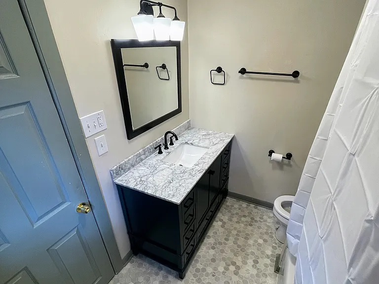 1032 Bluff Ave — Photo 6