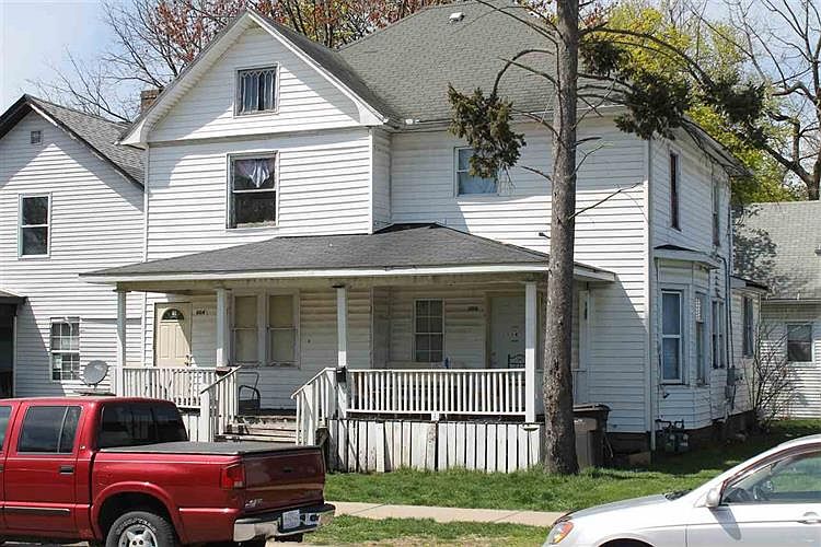 1st image of 604 W Marion St