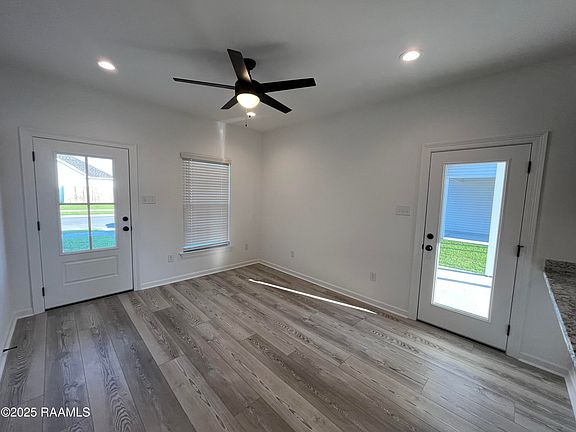 2nd image of 302 Parkington Ct