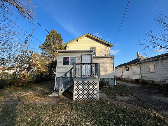 2nd image of 729 Crestmore Ave