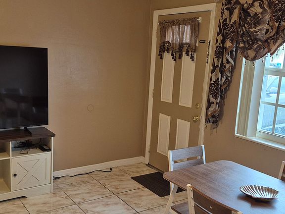 5th image of 5510 SW 38th St