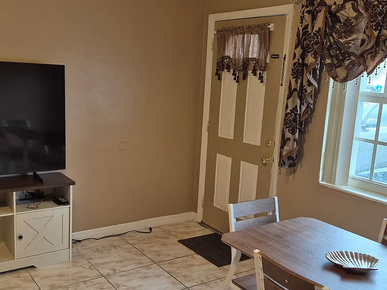 5510 SW 38th St — Photo 5