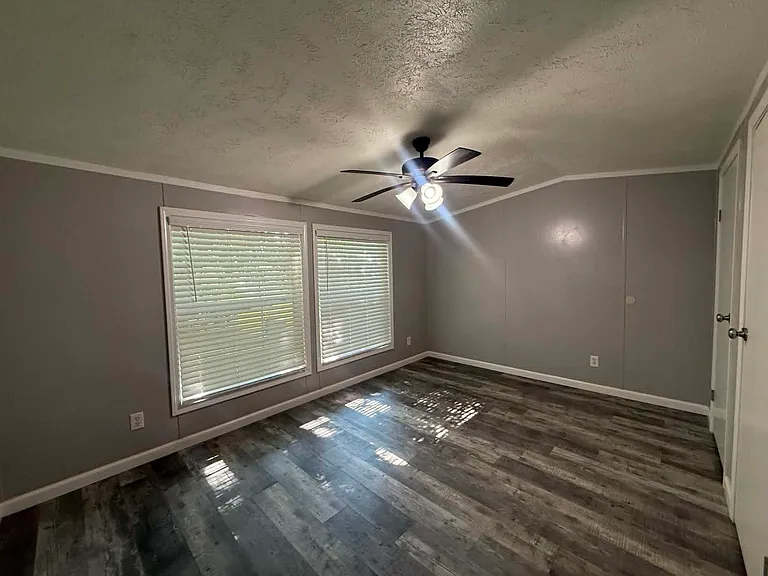 Lincoln Place — Photo 16