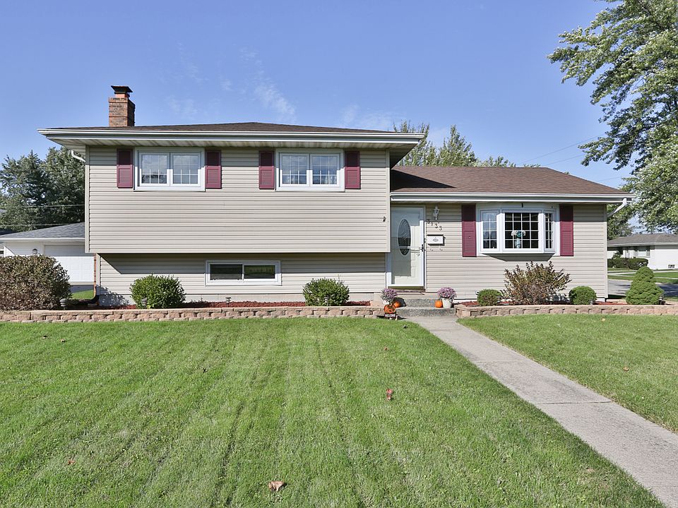 1st image of 3133 99th St